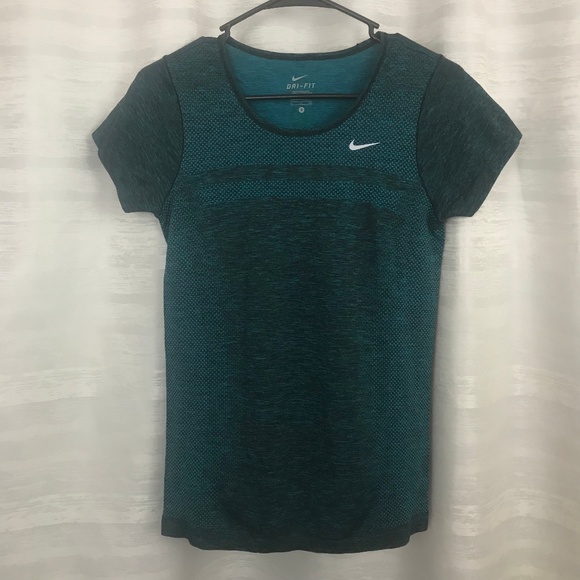 womens nike turquoise shirt